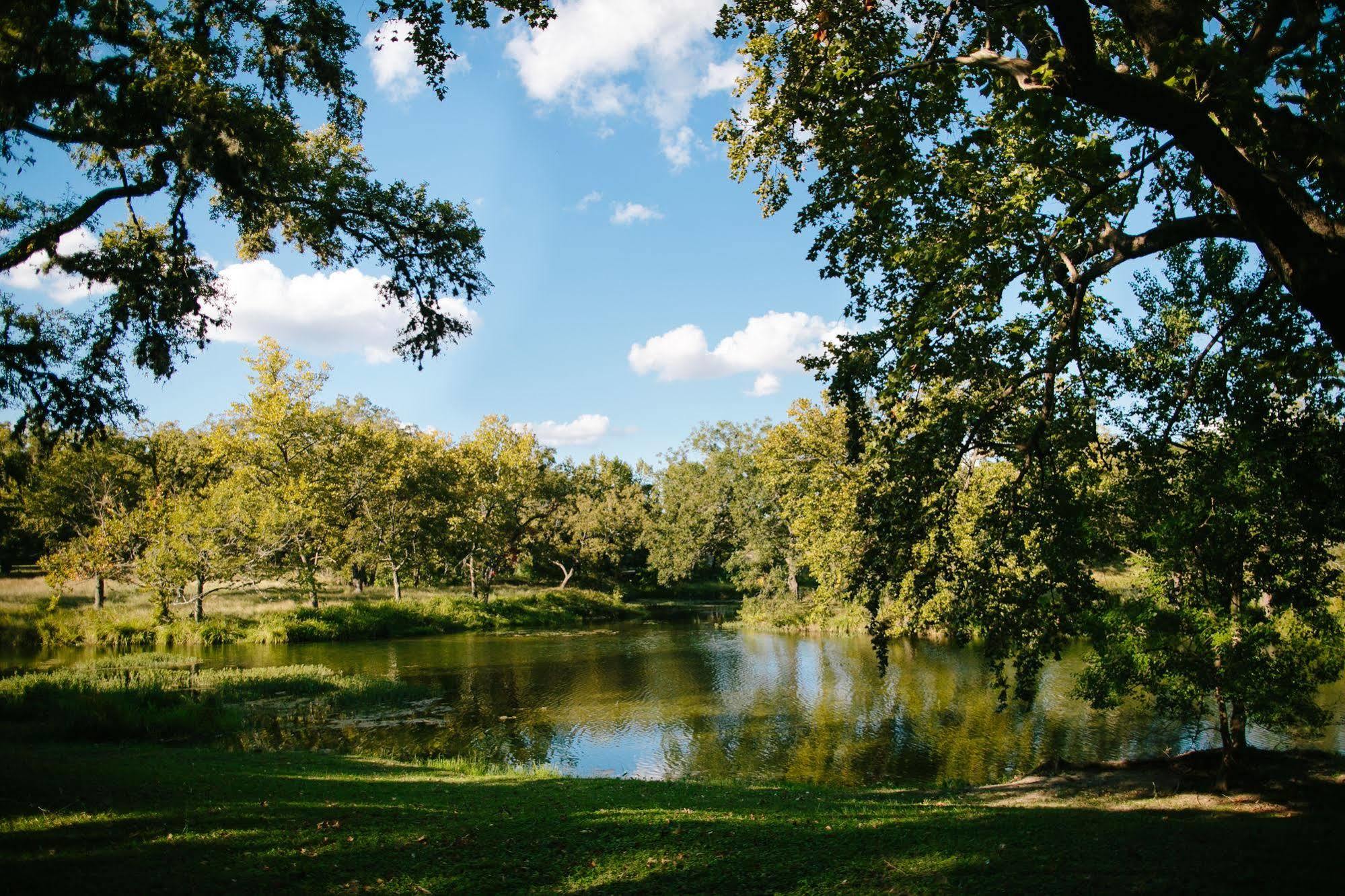 The Lodge At Cypress Falls Wimberley Exterior photo
