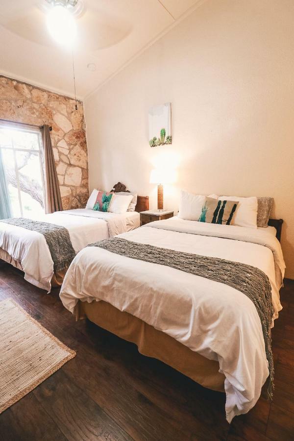 The Lodge At Cypress Falls Wimberley Exterior photo